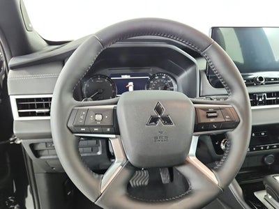 2027 Mitsubishi Outlander LE