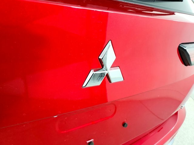 2026 Mitsubishi Outlander LE