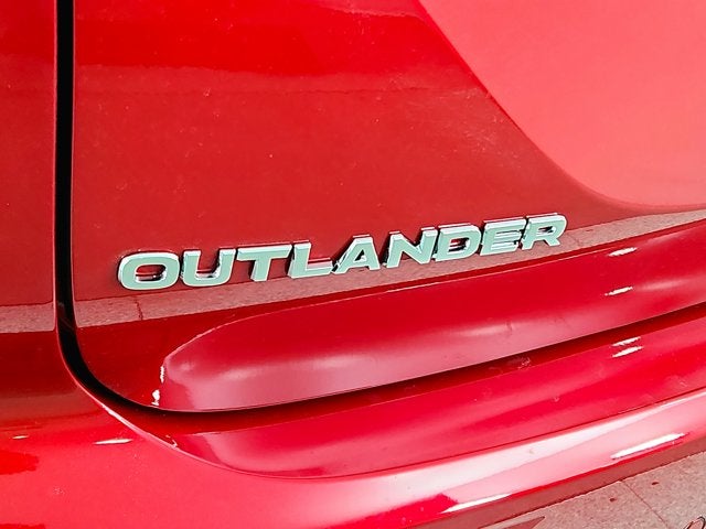 2026 Mitsubishi Outlander LE