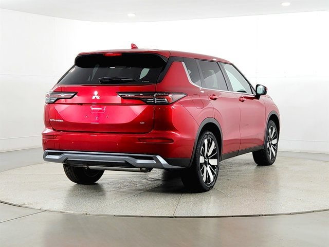2026 Mitsubishi Outlander LE