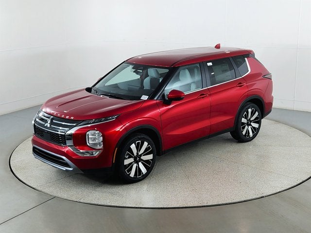 2026 Mitsubishi Outlander LE