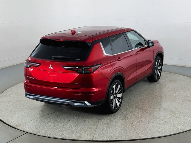 2026 Mitsubishi Outlander LE