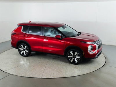 2026 Mitsubishi Outlander LE