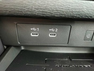 2026 Mitsubishi Outlander Base