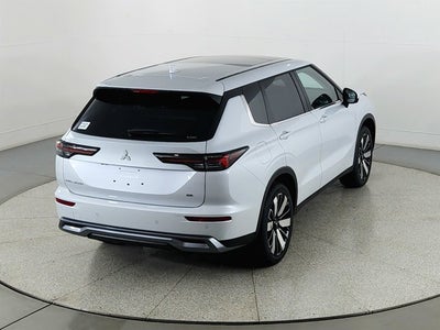 2026 Mitsubishi Outlander Base
