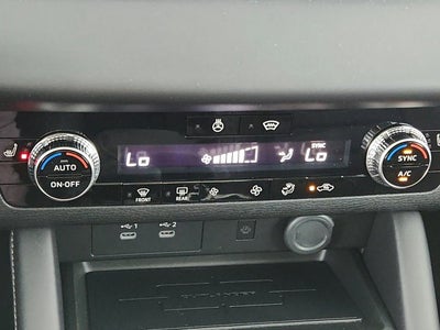 2026 Mitsubishi Outlander SE