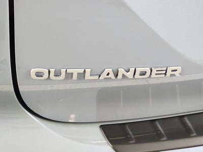 2026 Mitsubishi Outlander SE
