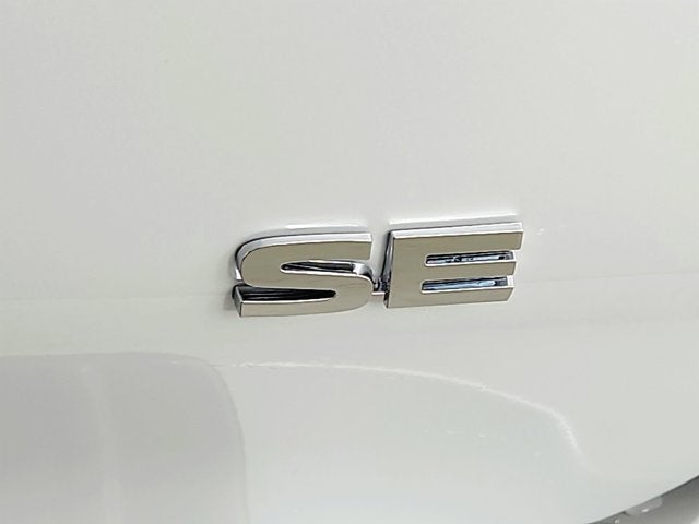 2026 Mitsubishi Outlander Base