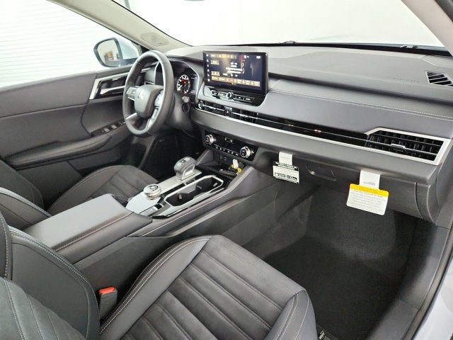 2026 Mitsubishi Outlander Base