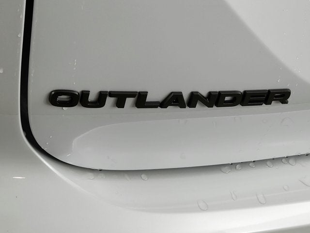 2026 Mitsubishi Outlander LE