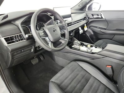2026 Mitsubishi Outlander LE