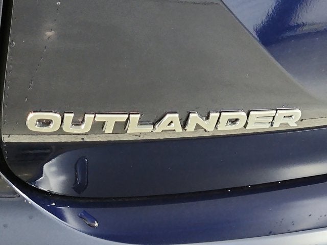 2026 Mitsubishi Outlander SE