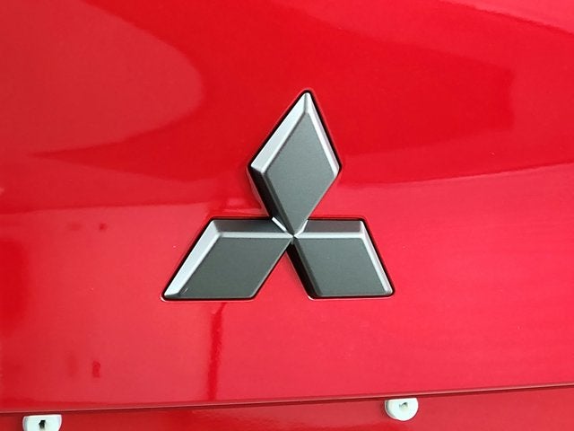 2026 Mitsubishi Outlander LE