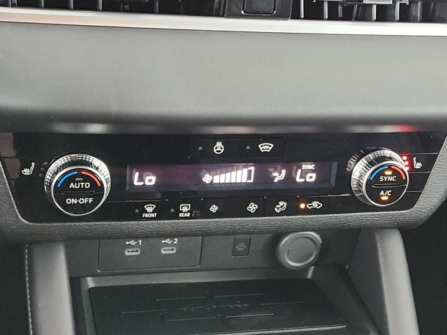 2026 Mitsubishi Outlander LE