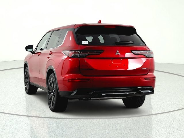 2026 Mitsubishi Outlander LE