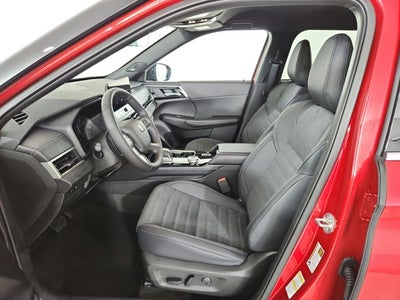 2027 Mitsubishi Outlander LE