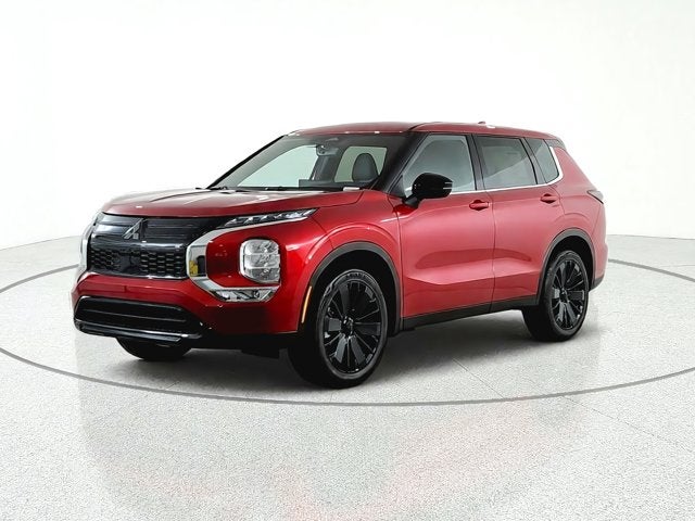 2027 Mitsubishi Outlander LE