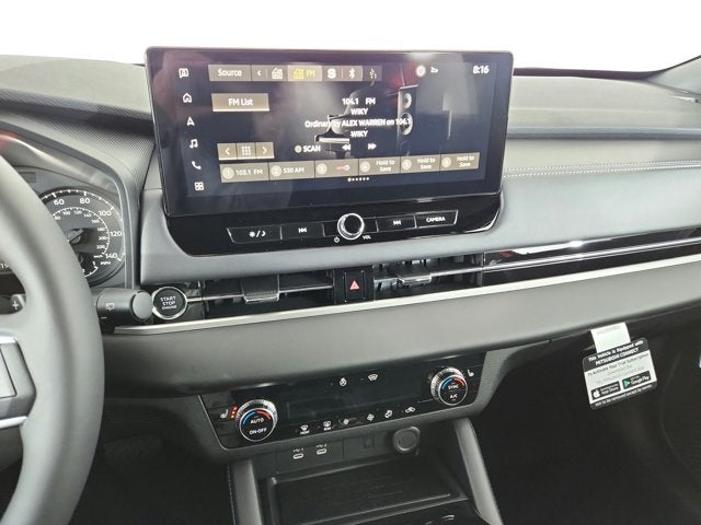 2027 Mitsubishi Outlander LE