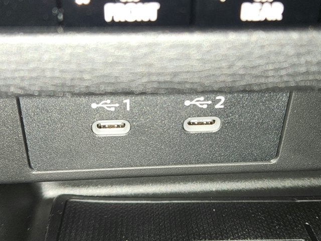 2027 Mitsubishi Outlander LE