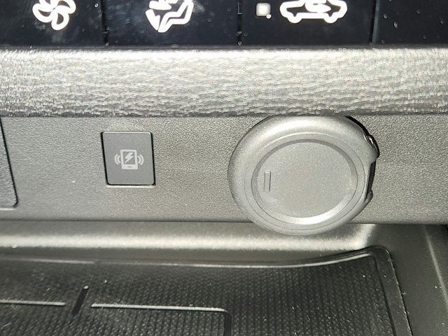2027 Mitsubishi Outlander LE