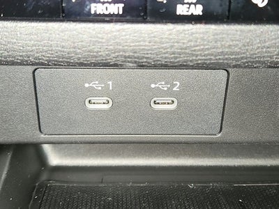 2027 Mitsubishi Outlander LE