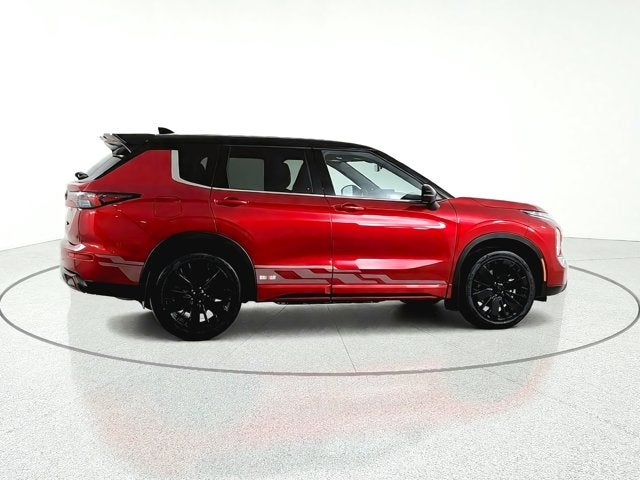 2027 Mitsubishi Outlander LE