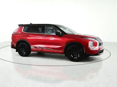 2027 Mitsubishi Outlander LE