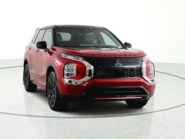2027 Mitsubishi Outlander LE