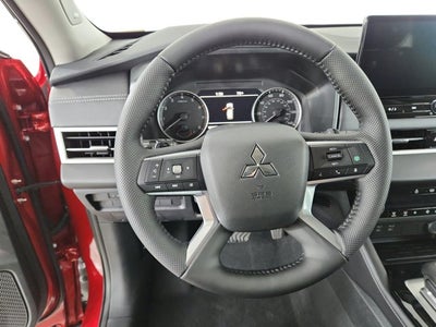 2026 Mitsubishi Outlander Base