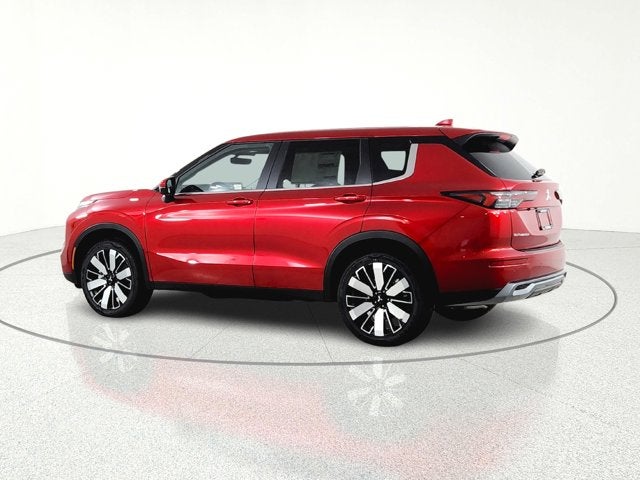 2026 Mitsubishi Outlander Base