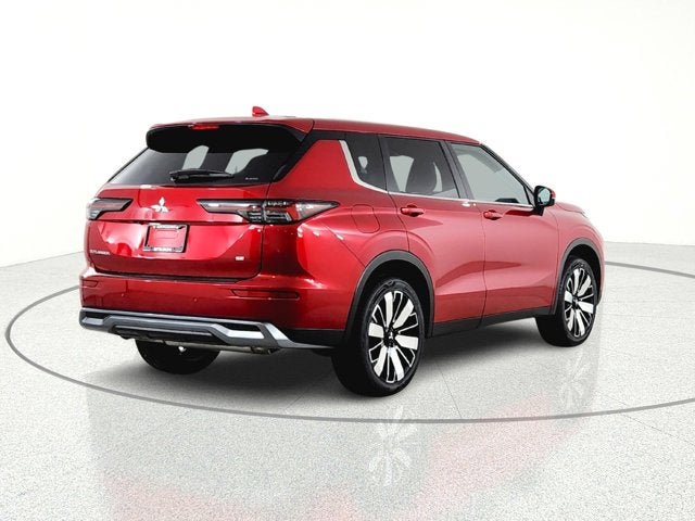2026 Mitsubishi Outlander Base