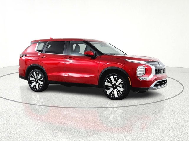 2026 Mitsubishi Outlander Base