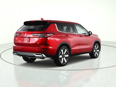2026 Mitsubishi Outlander SE
