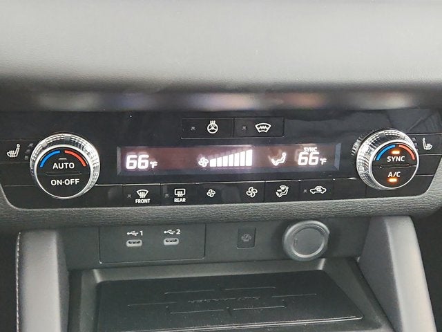 2026 Mitsubishi Outlander Base