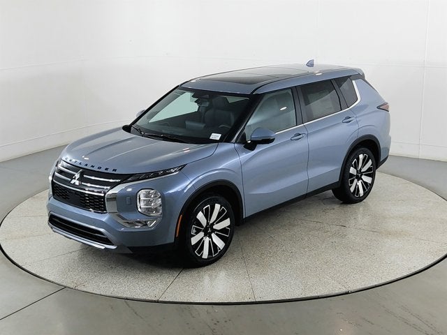 2026 Mitsubishi Outlander Base