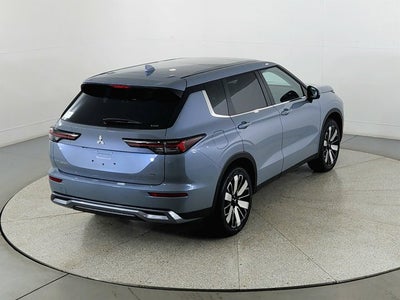 2026 Mitsubishi Outlander Base