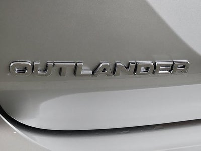 2026 Mitsubishi Outlander SE