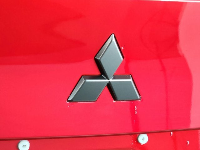 2027 Mitsubishi Outlander LE