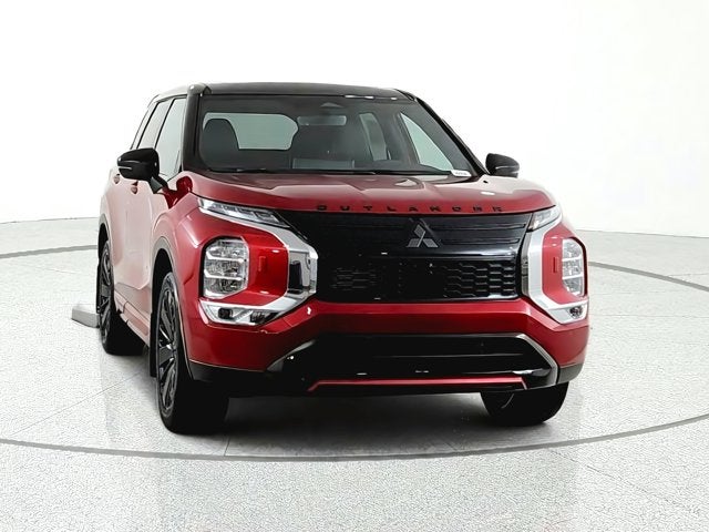 2027 Mitsubishi Outlander LE