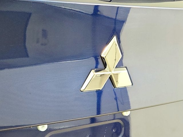 2026 Mitsubishi Outlander Base