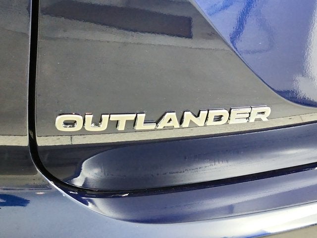 2026 Mitsubishi Outlander Base