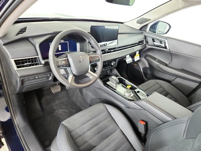 2026 Mitsubishi Outlander Base