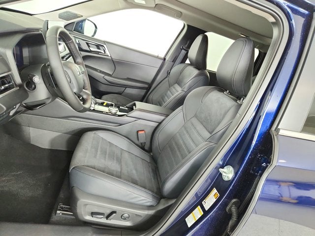 2026 Mitsubishi Outlander Base