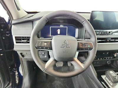 2026 Mitsubishi Outlander Base