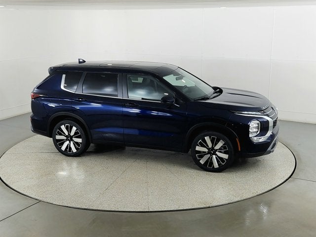 2026 Mitsubishi Outlander Base