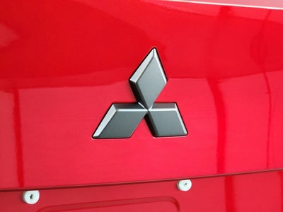 2026 Mitsubishi Outlander LE