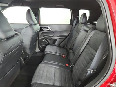 2026 Mitsubishi Outlander LE