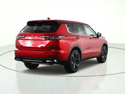 2026 Mitsubishi Outlander LE