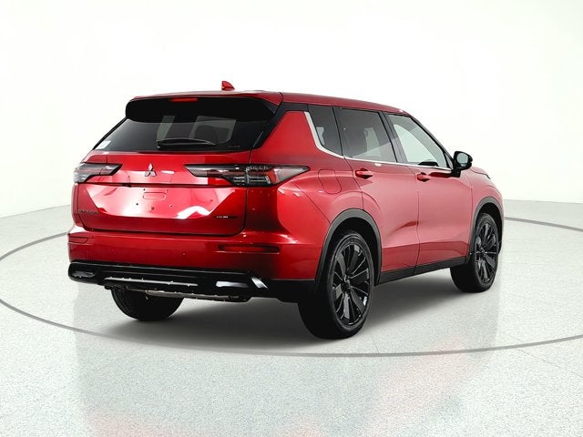 2026 Mitsubishi Outlander LE