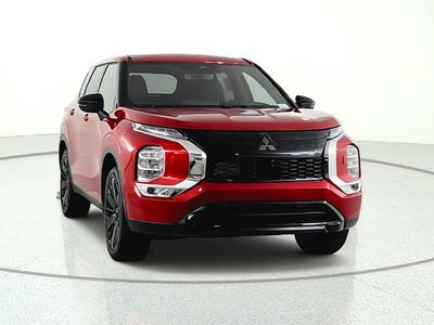 2026 Mitsubishi Outlander LE